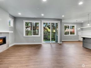 14130 15th Avenue W, Lynnwood WA 98087