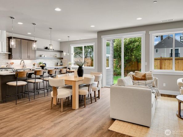 14130 15th Avenue W, Lynnwood WA 98087