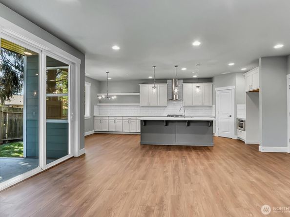14130 15th Avenue W, Lynnwood WA 98087