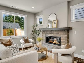 14130 15th Avenue W, Lynnwood WA 98087