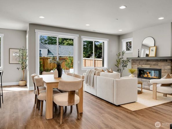 14130 15th Avenue W, Lynnwood WA 98087