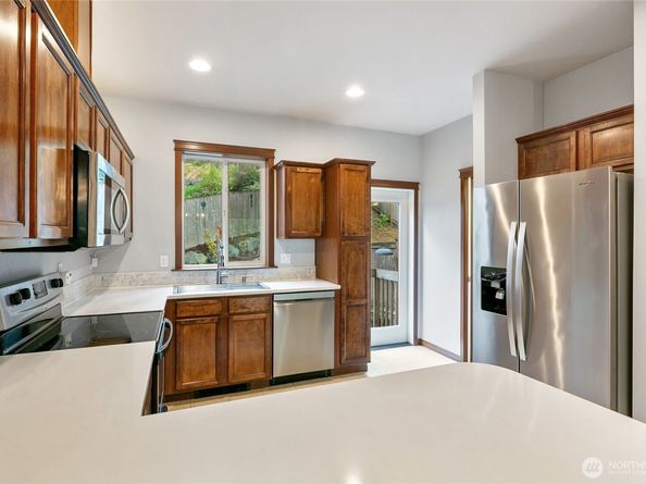2923 Belmonte Lane, Everett WA 98201