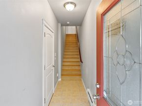 2923 Belmonte Lane, Everett WA 98201