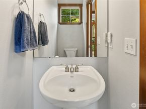 2923 Belmonte Lane, Everett WA 98201