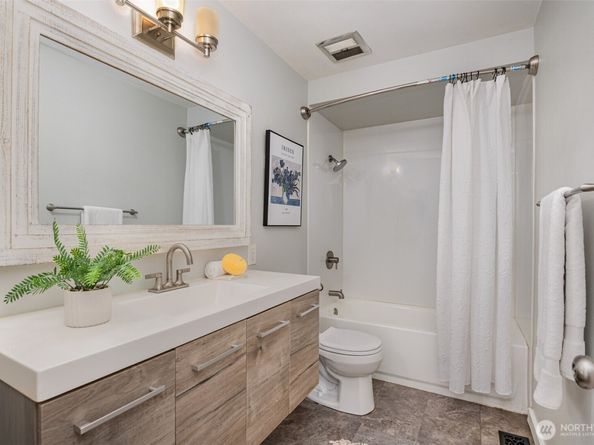 11804 SE 165TH Street, Renton WA 98058