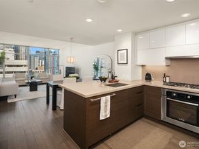 588 Bell Street 1804S, Seattle WA 98121