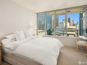 588 Bell Street 1804S, Seattle WA 98121