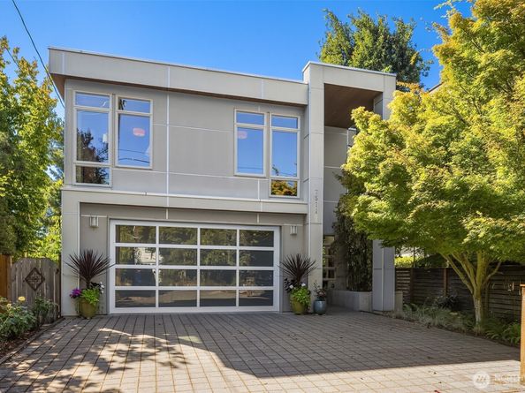 7511 3rd Avenue NW, Seattle WA 98117