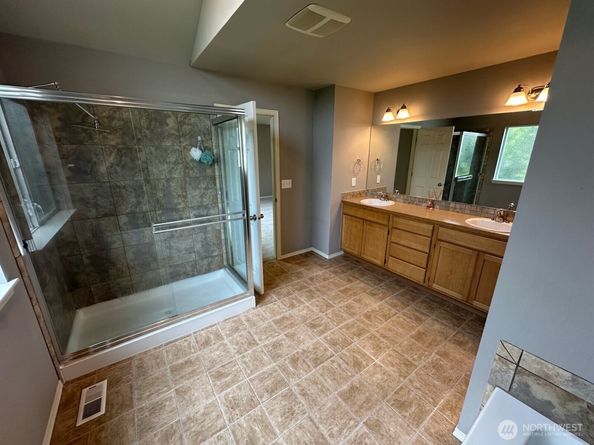 13117 28th Ave W, Lynnwood WA 98087