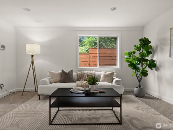 5903 19th Avenue S, Seattle WA 98108