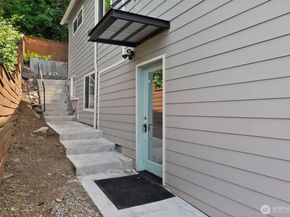 5903 19th Avenue S, Seattle WA 98108