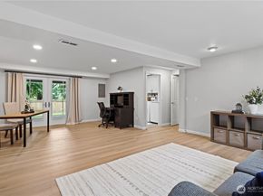 10417 165th Place NE, Redmond WA 98052