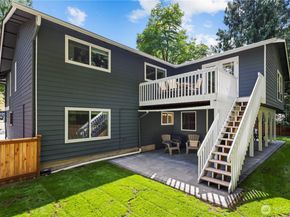 10417 165th Place NE, Redmond WA 98052