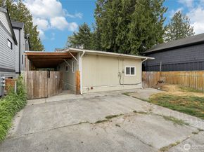 8649 18th Avenue SW, Seattle WA 98106