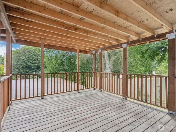 8649 18th Avenue SW, Seattle WA 98106