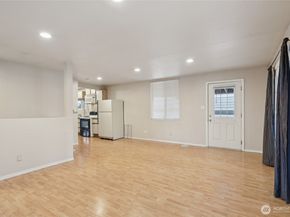 8649 18th Avenue SW, Seattle WA 98106