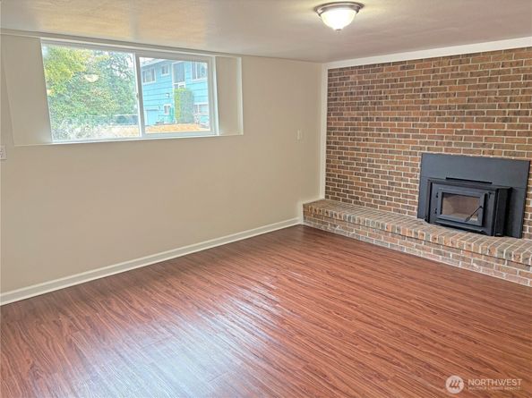 16312 127th Place SE, Renton WA 98058