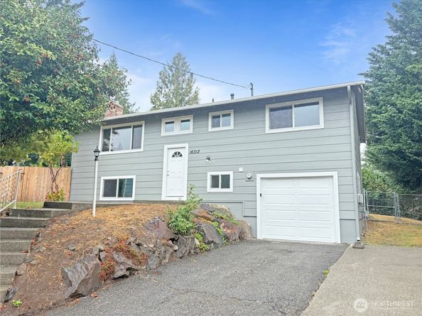 16312 127th Place SE, Renton WA 98058