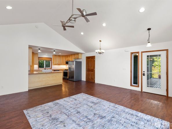 6698 Crimson Sky Loop, Seabeck WA 98380