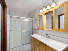 6698 Crimson Sky Loop, Seabeck WA 98380