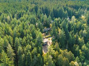 6698 Crimson Sky Loop, Seabeck WA 98380