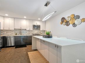 8853 Stone Avenue N, Seattle WA 98103