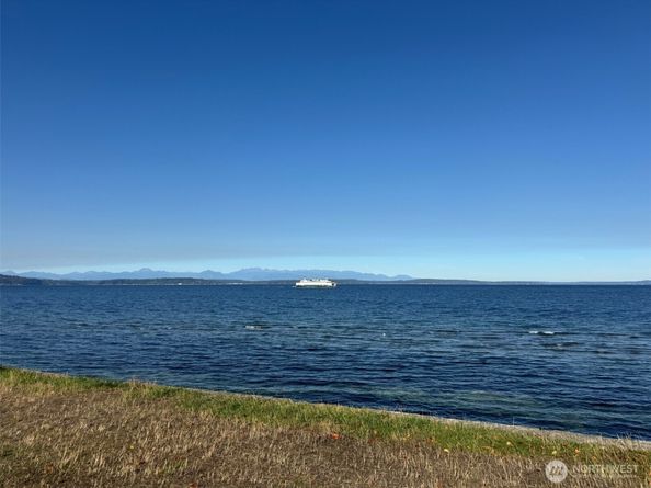 3010 Fauntleroy Avenue SW, Seattle WA 98126