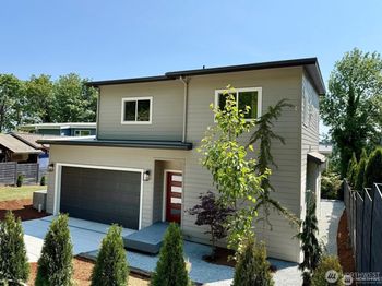 3010 Fauntleroy Avenue SW