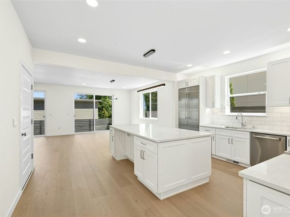 3010 Fauntleroy Avenue SW, Seattle WA 98126