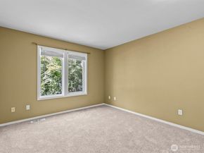 3136 NE 170th Avenue, Bellevue WA 98008