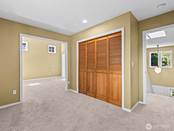 3136 NE 170th Avenue, Bellevue WA 98008