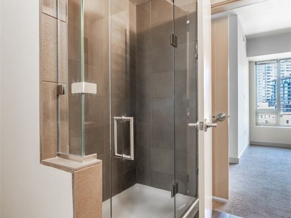900 Lenora Street W807, Seattle WA 98121