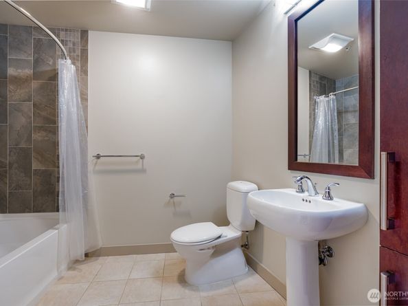 900 Lenora Street W807, Seattle WA 98121