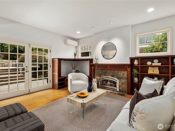 6022 Vassar Avenue NE, Seattle WA 98115