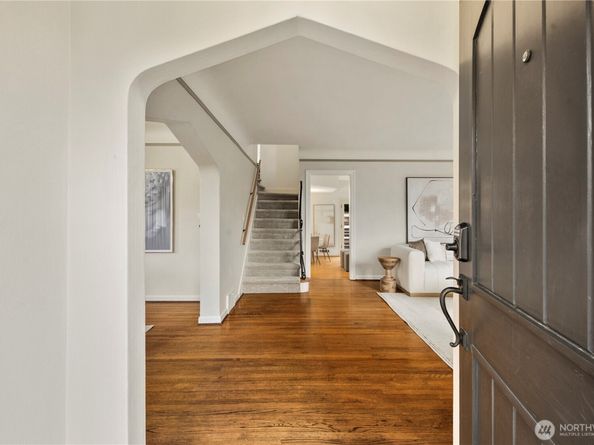 6022 Vassar Avenue NE, Seattle WA 98115