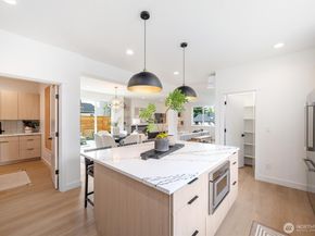 11256 Evanston Avenue N, Seattle WA 98133