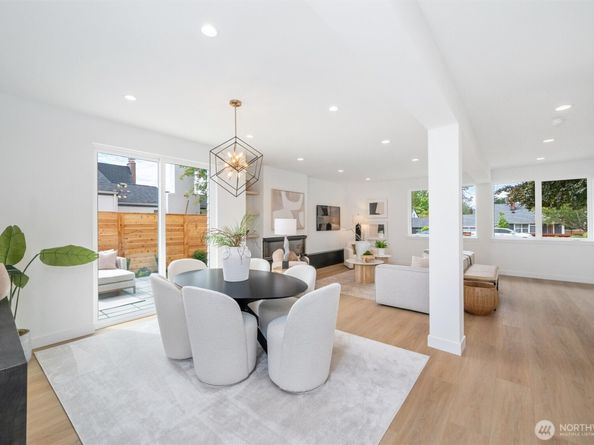 11256 Evanston Avenue N, Seattle WA 98133