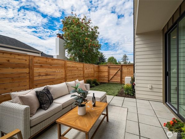 11256 Evanston Avenue N, Seattle WA 98133