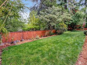 9724 Mercerwood Drive, Mercer Island WA 98040