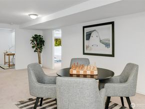 9724 Mercerwood Drive, Mercer Island WA 98040