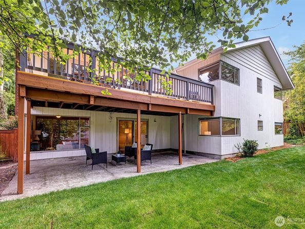9724 Mercerwood Drive, Mercer Island WA 98040