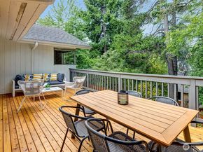 9724 Mercerwood Drive, Mercer Island WA 98040