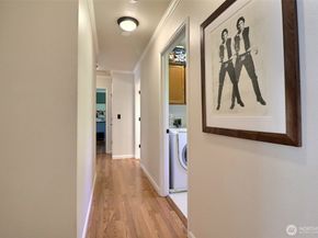 5578 Lynwood Center Road NE, Bainbridge Island WA 98110