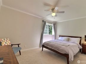 5578 Lynwood Center Road NE, Bainbridge Island WA 98110