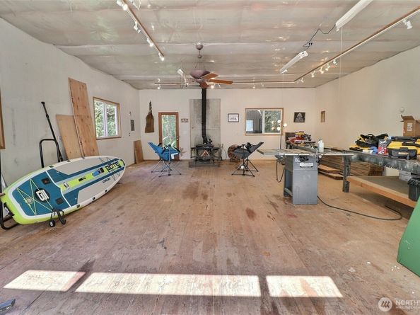 5578 Lynwood Center Road NE, Bainbridge Island WA 98110