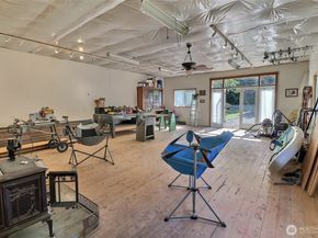 5578 Lynwood Center Road NE, Bainbridge Island WA 98110