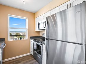 2824 Grand Ave A408, Everett WA 98201