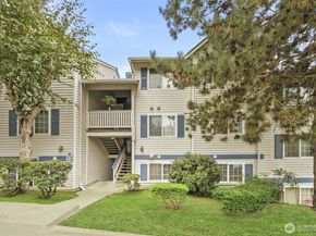 949 Aberdeen Ave ne B104, Renton WA 98059