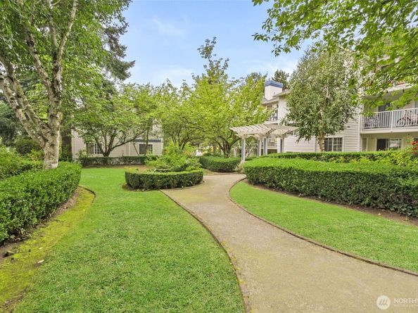 949 Aberdeen Ave ne B104, Renton WA 98059