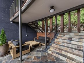 130 105th Avenue SE 108, Bellevue WA 98004